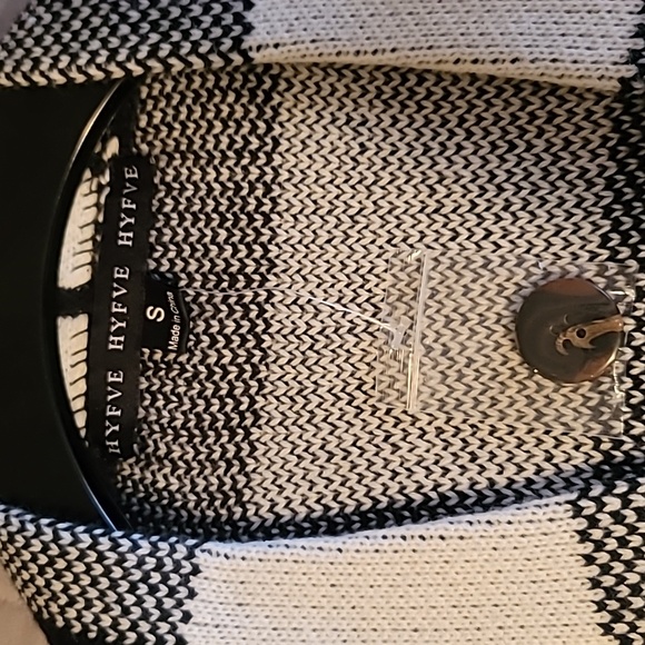 Nwt Hyfve size small button up cardigan. - Picture 3 of 7